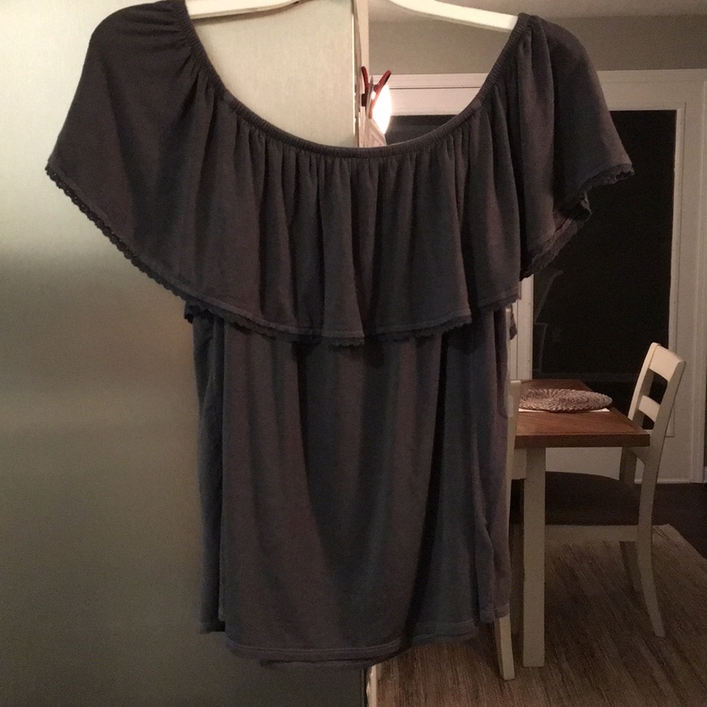 American Eagle shirt